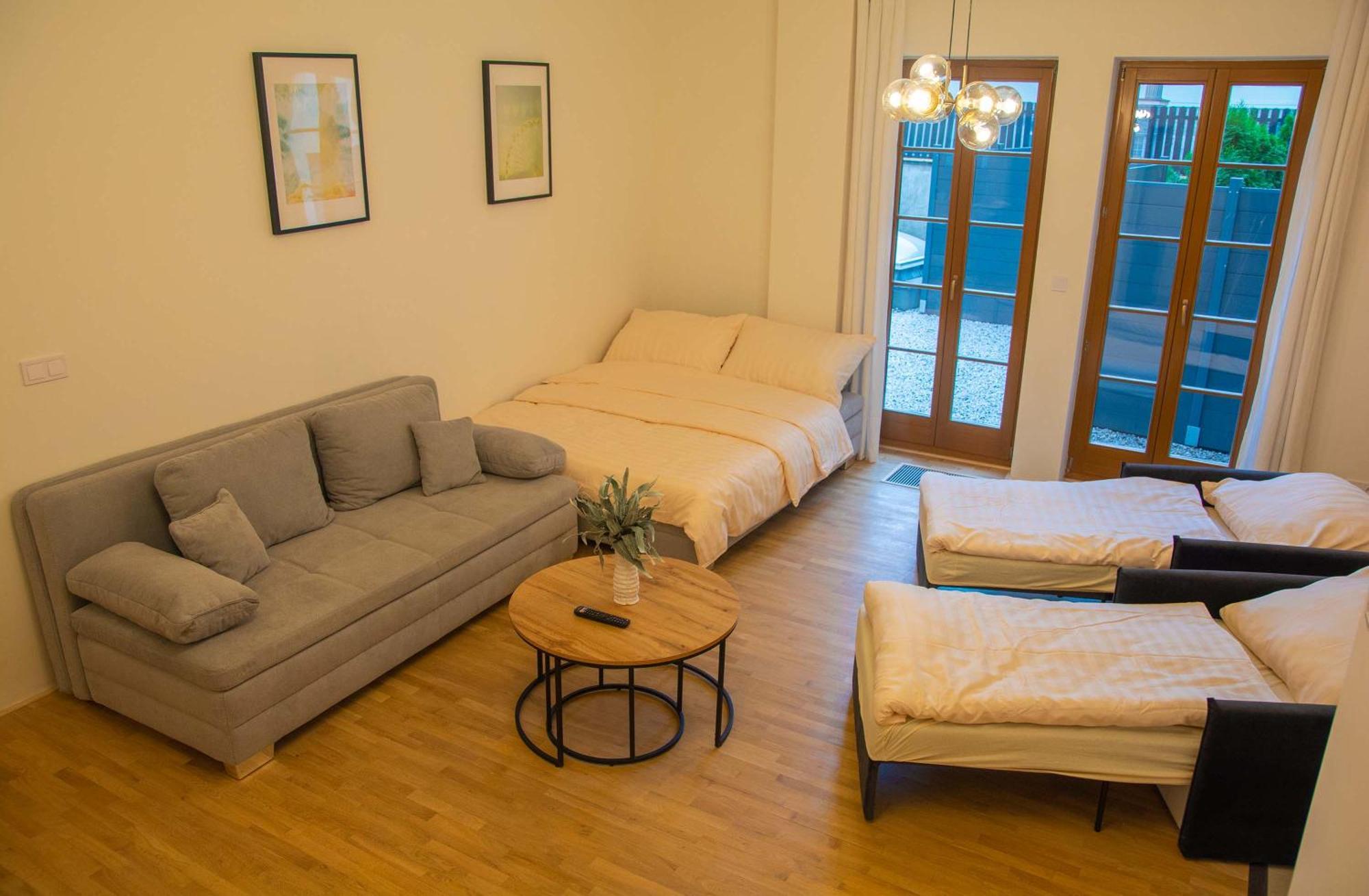 New City Centre Garden Apartment - Central Location Praga Exterior foto